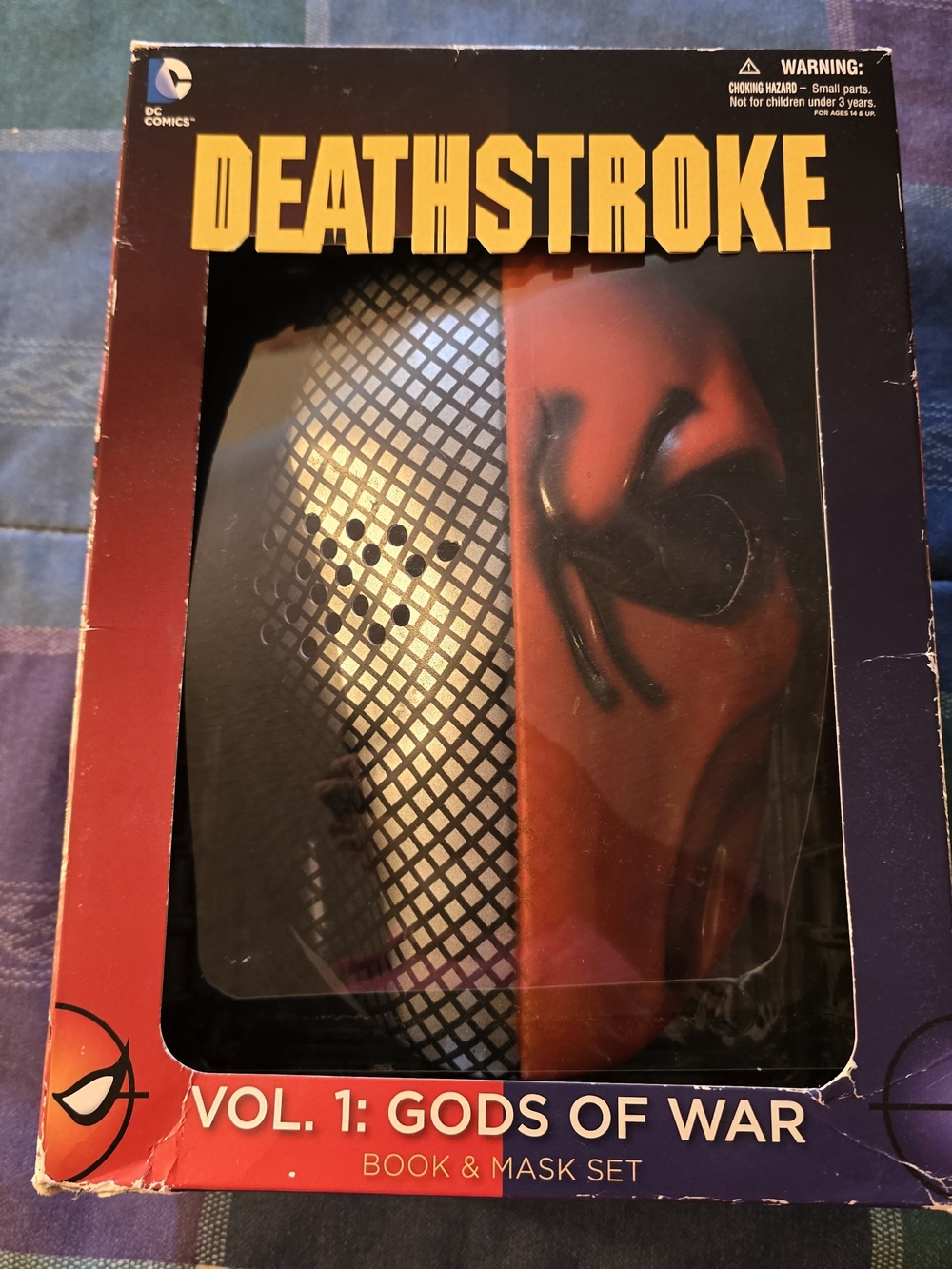 Deathstroke Vol 1 Gods Of War Collector Book Mask Set